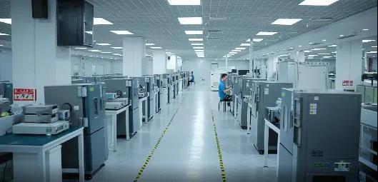 從小作坊到年入20億的行業冠軍 一位創始人的反上市哲學